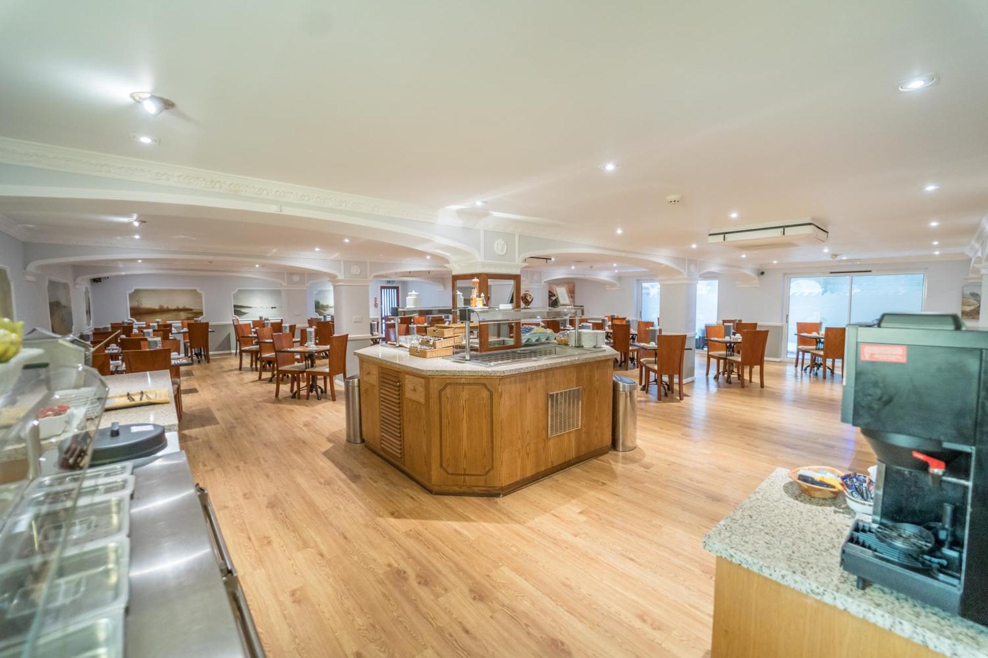 טנבי Atlantic Hotel מראה חיצוני תמונה