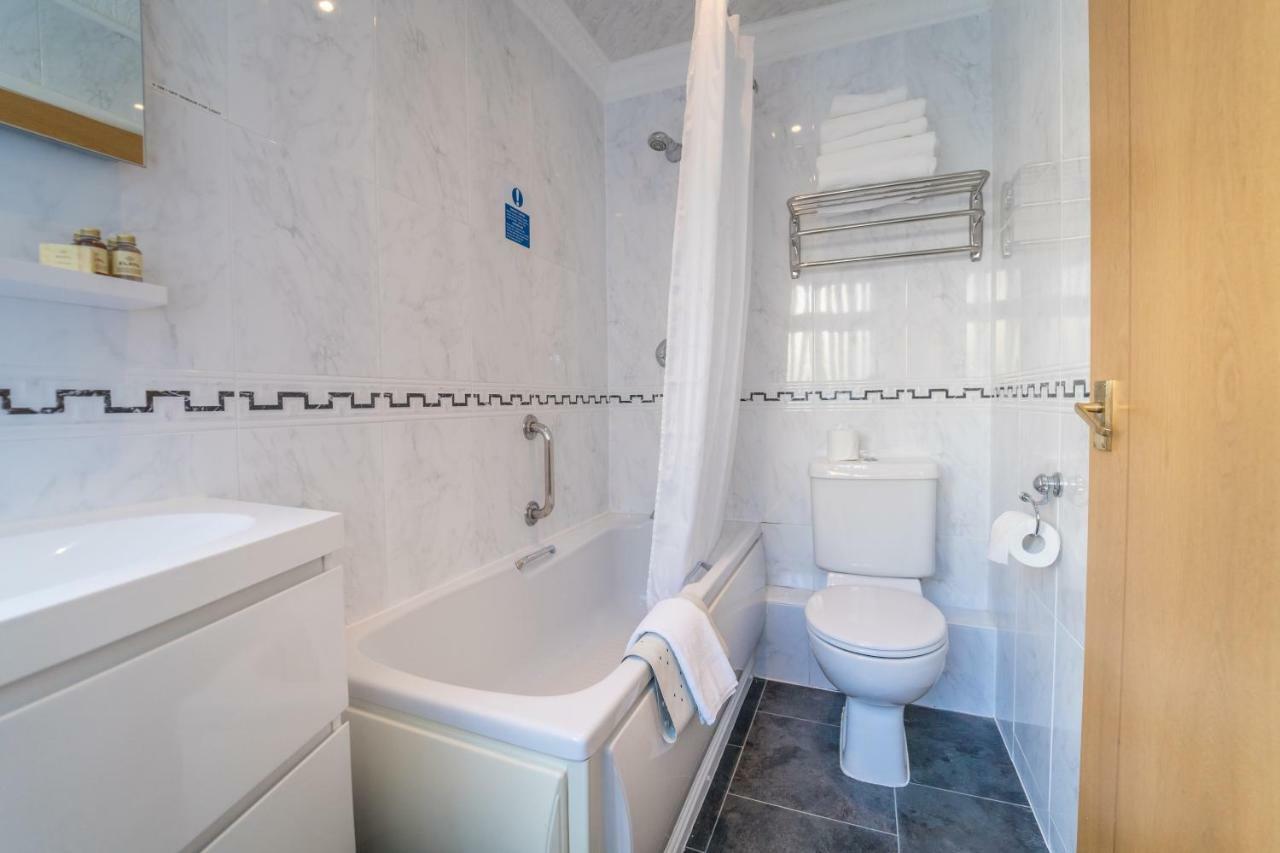 טנבי Atlantic Hotel מראה חיצוני תמונה
